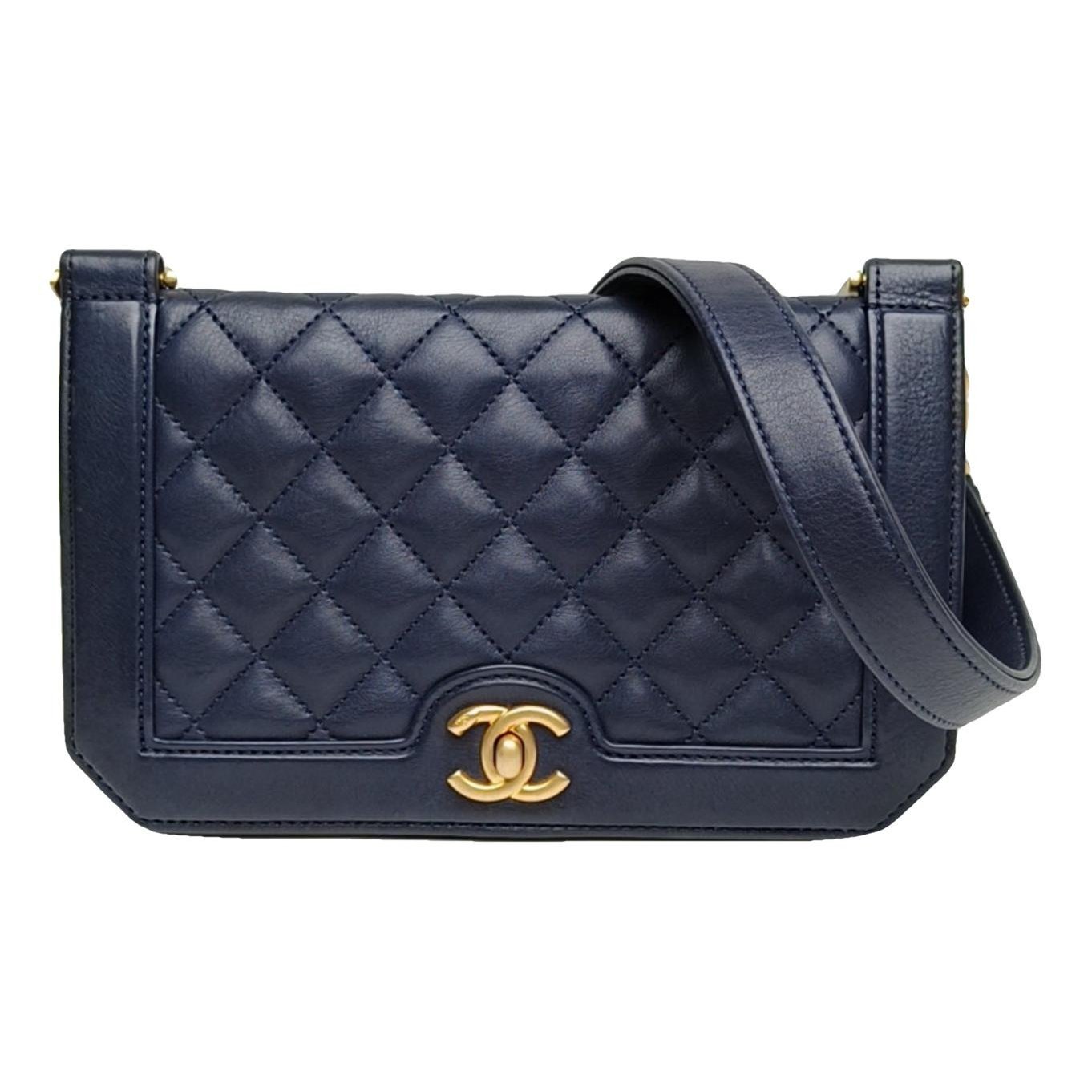 Timeless/Classique leather crossbody bag
