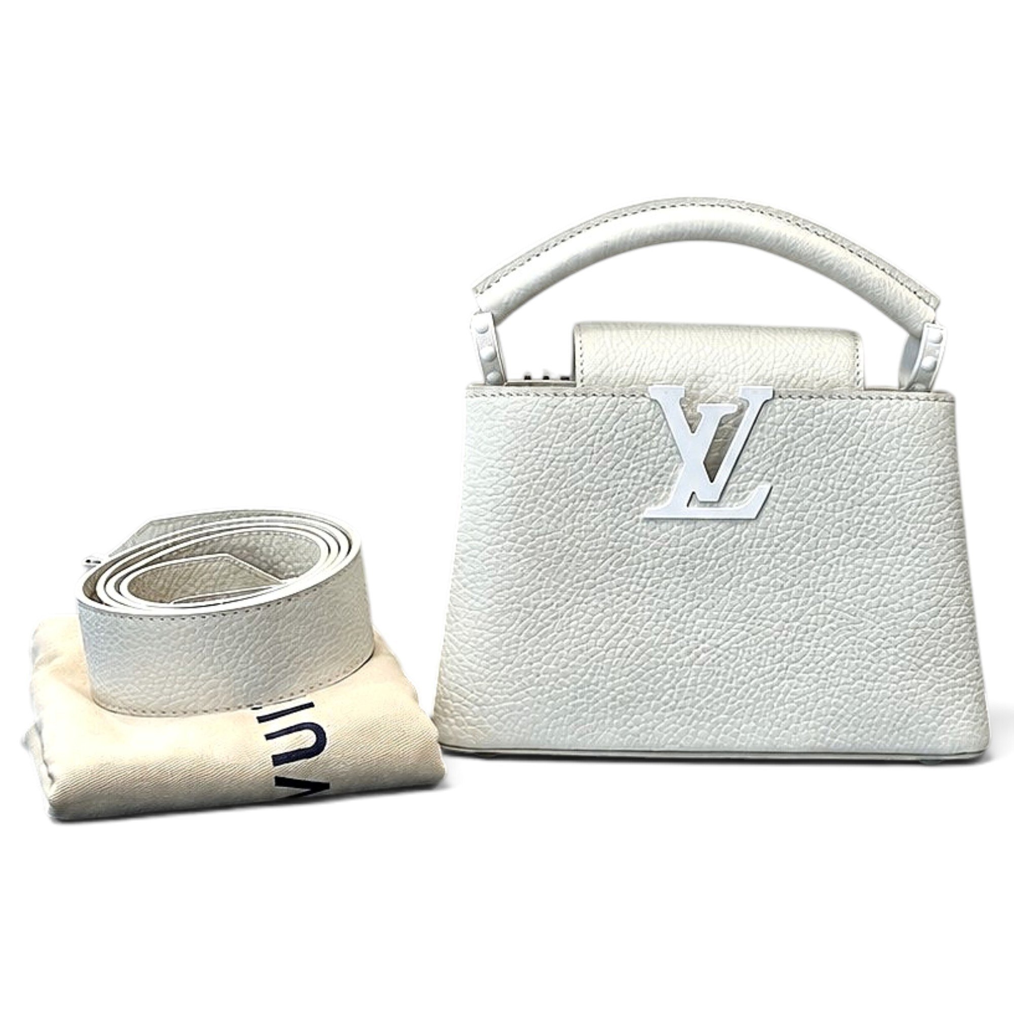 Capucines leather handbag