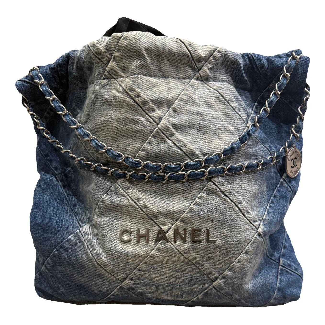 Chanel 22 handbag