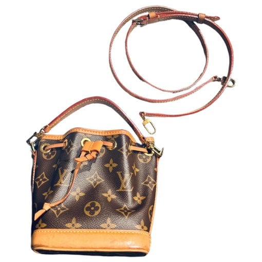 Nano Noé leather tote