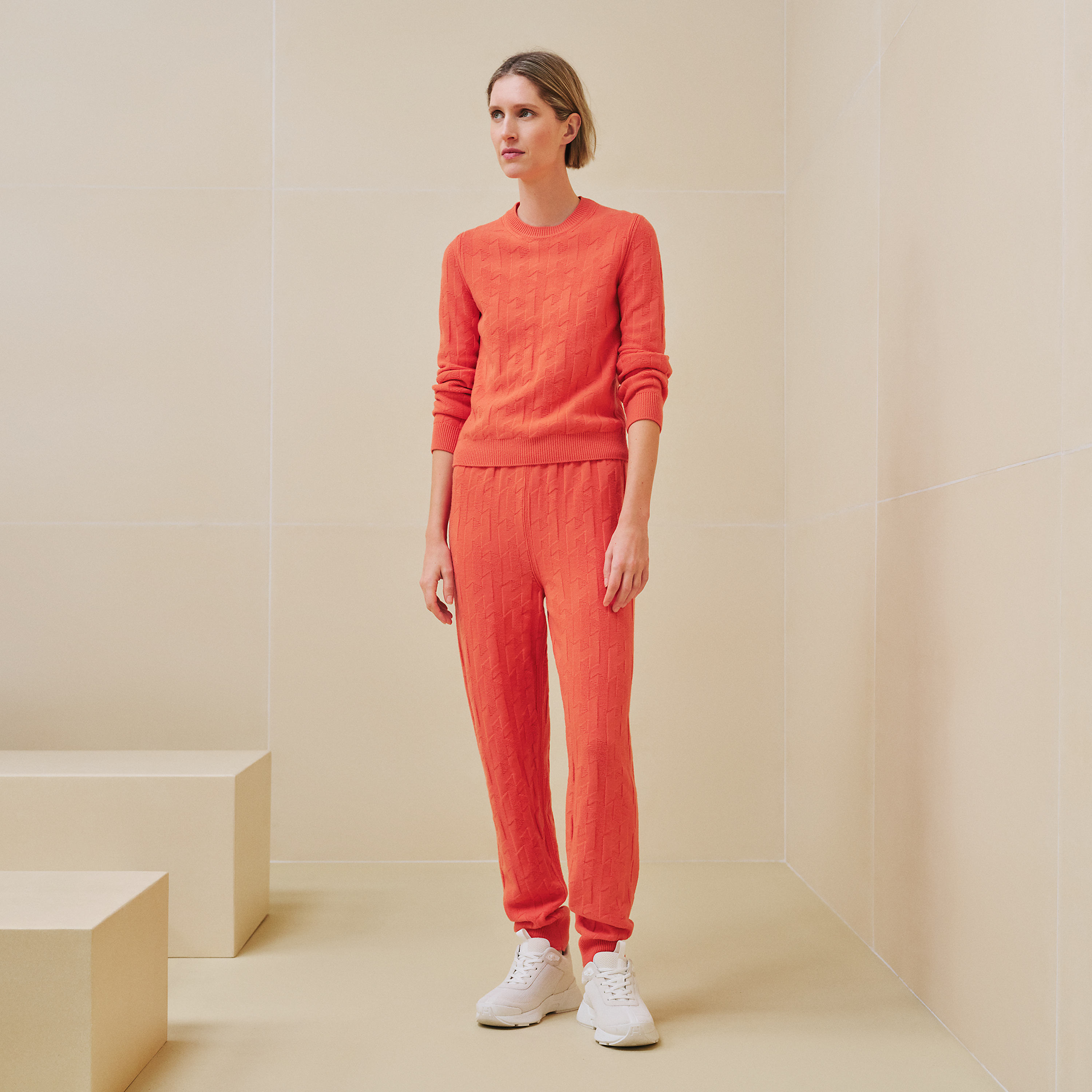 "H" jogging pants