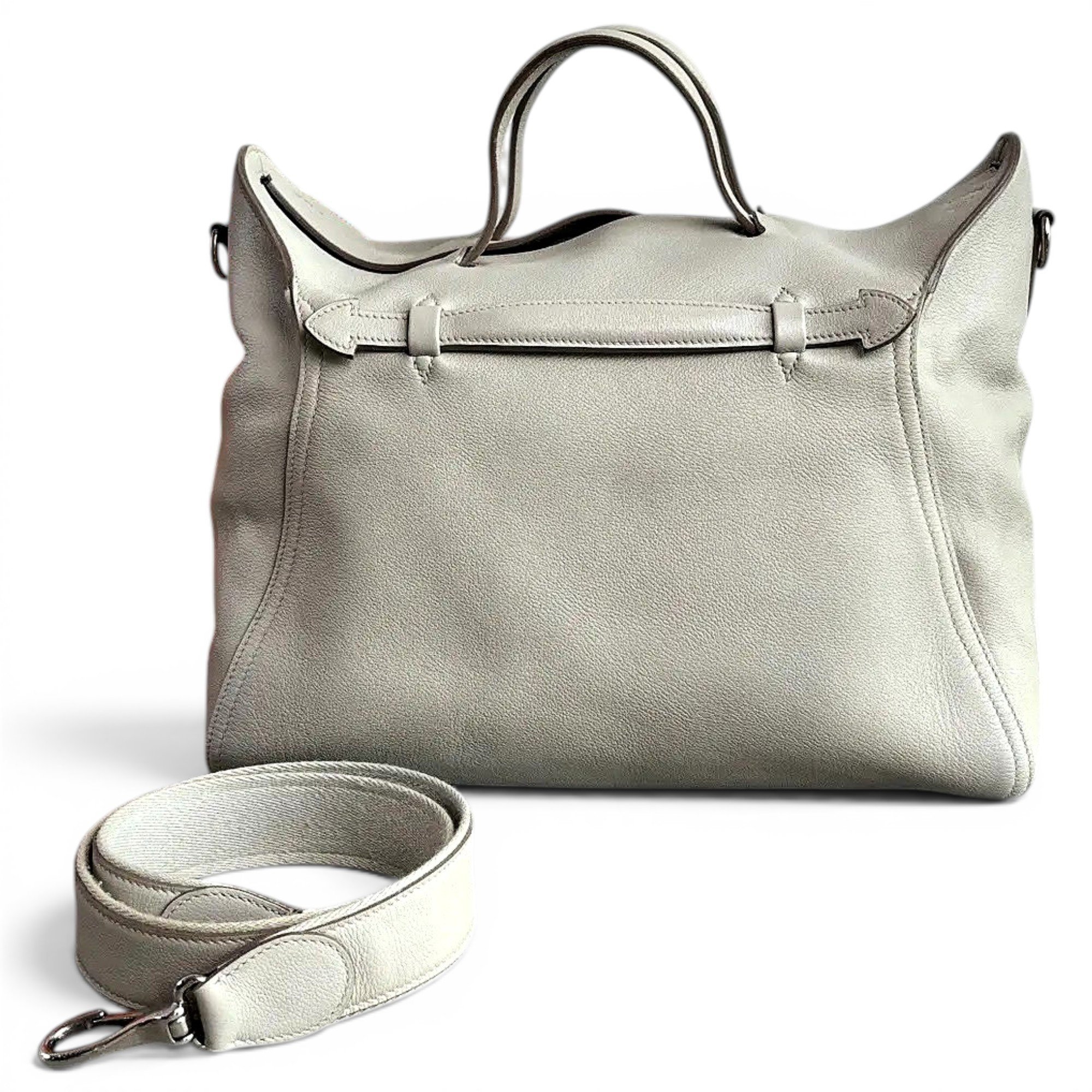 Oxer leather handbag