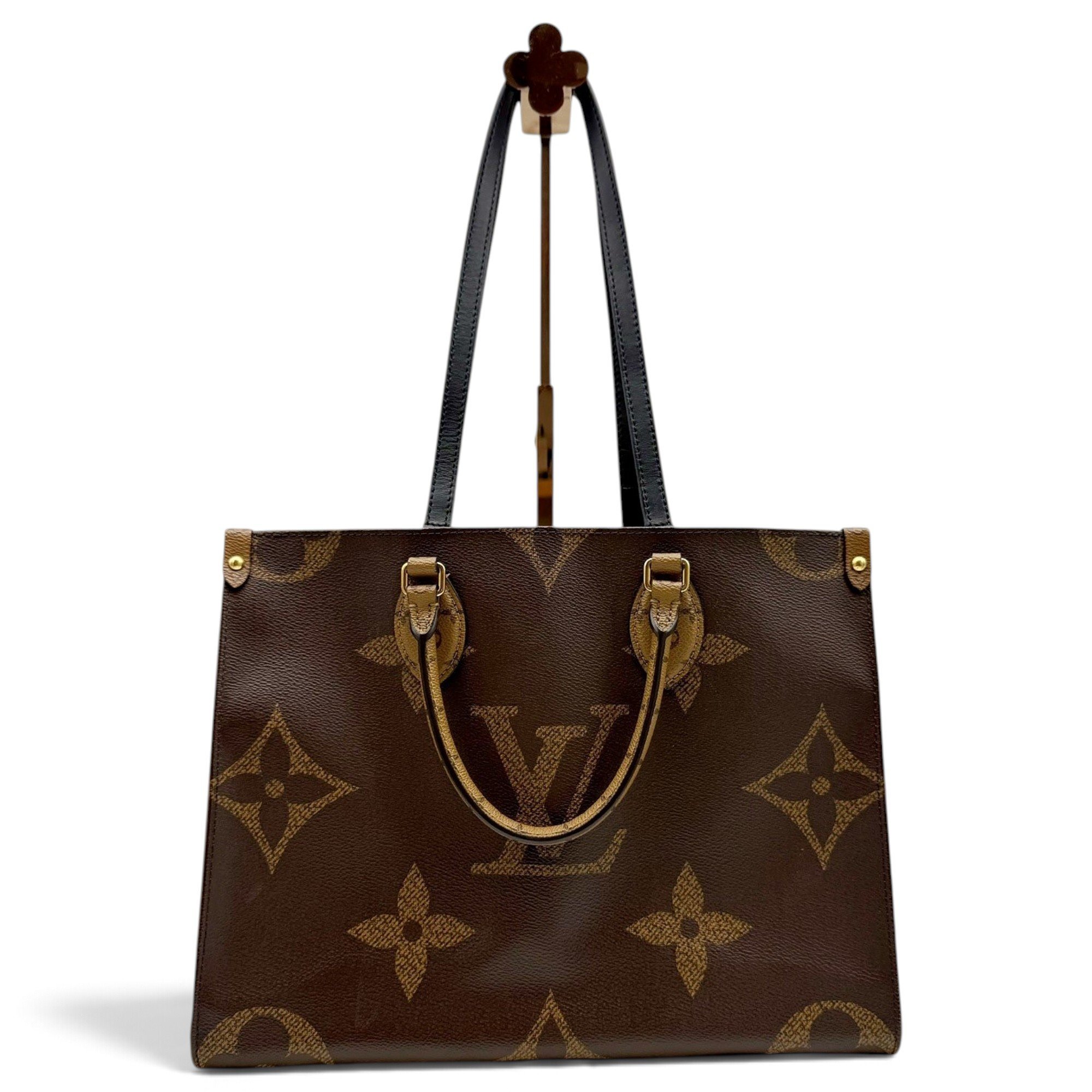 Onthego leather tote