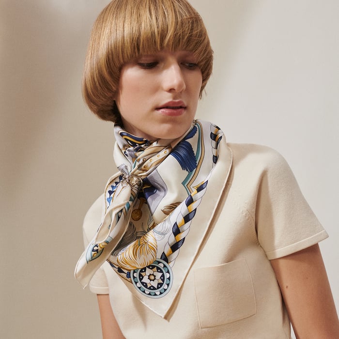 Harnais De Coeur Scarf 90