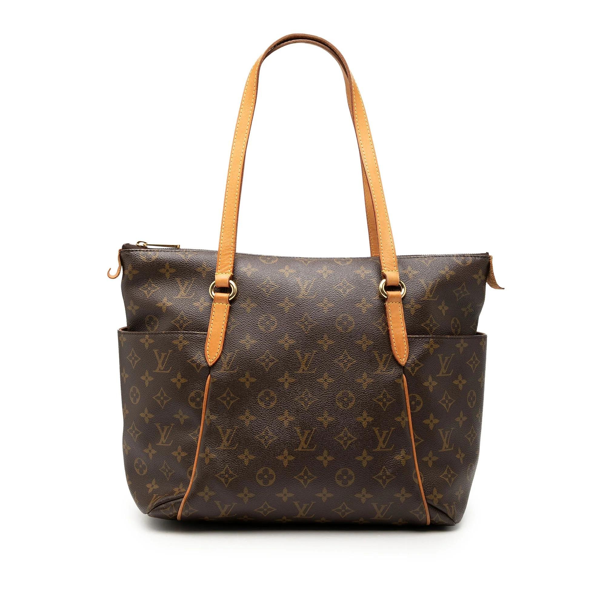 Totally leather tote