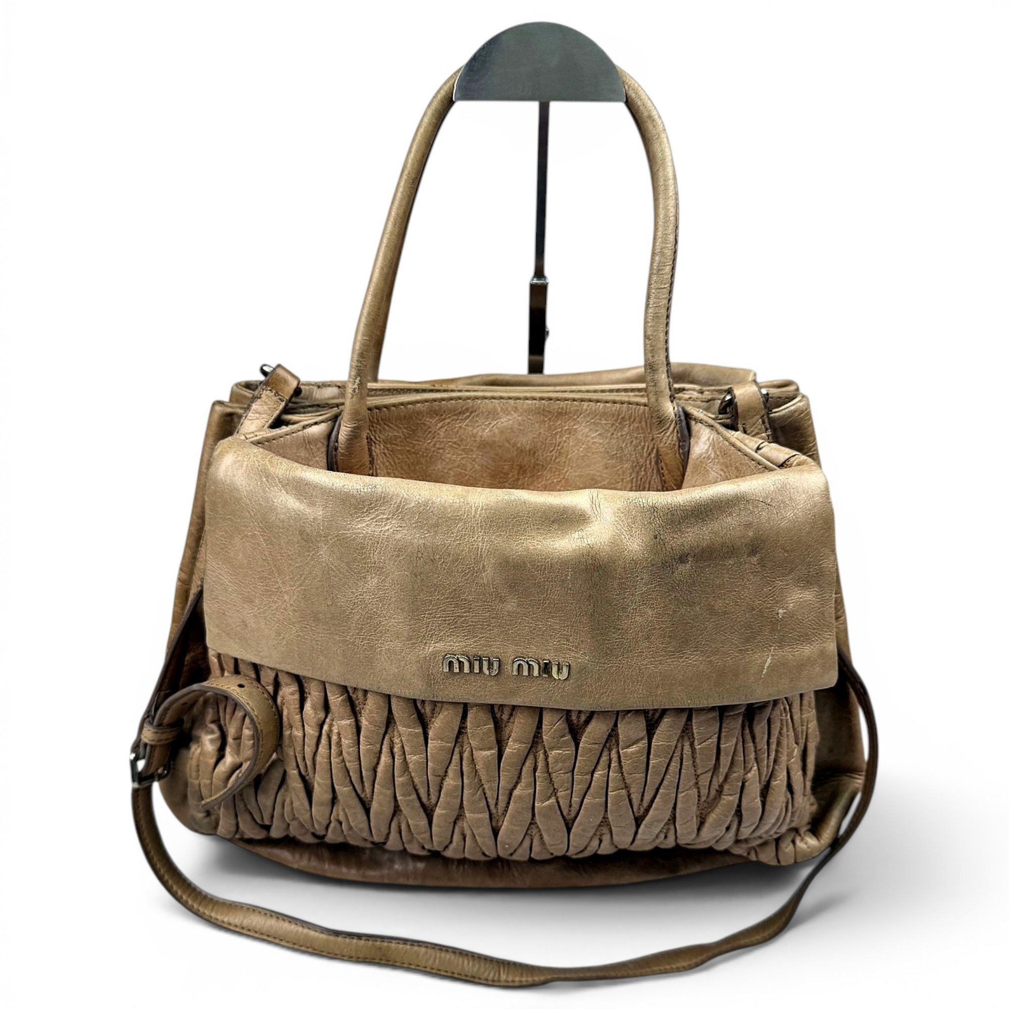 Matelassé leather crossbody bag