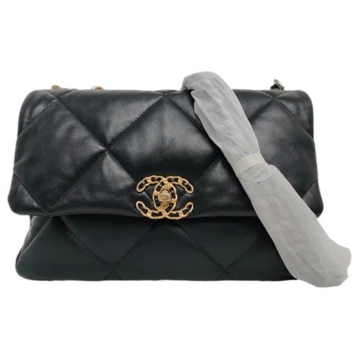 Chanel 19 handbag
