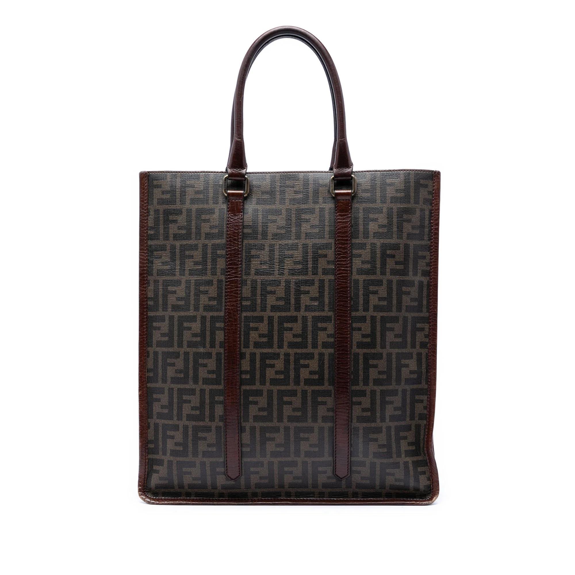 Pocket leather tote