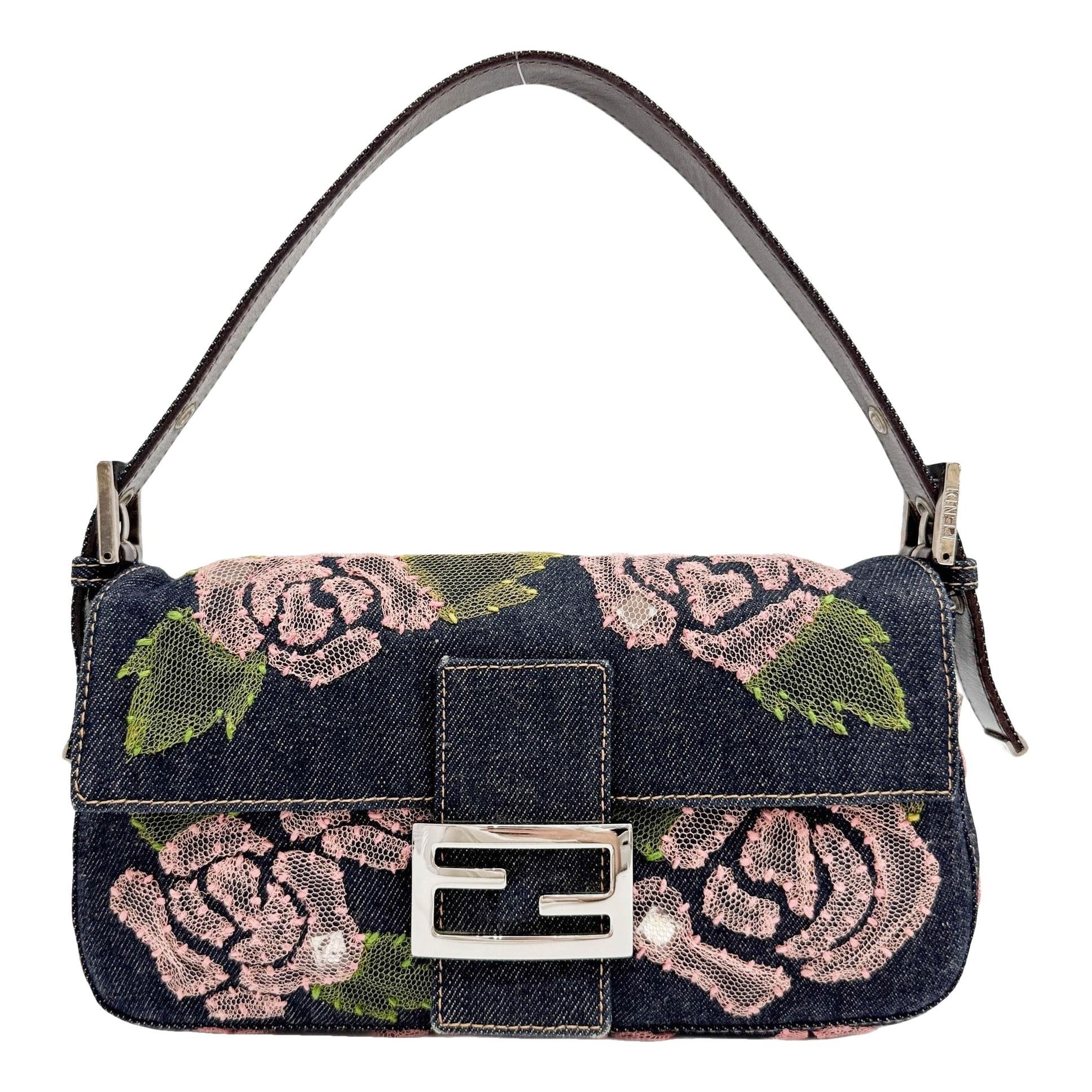 Baguette handbag