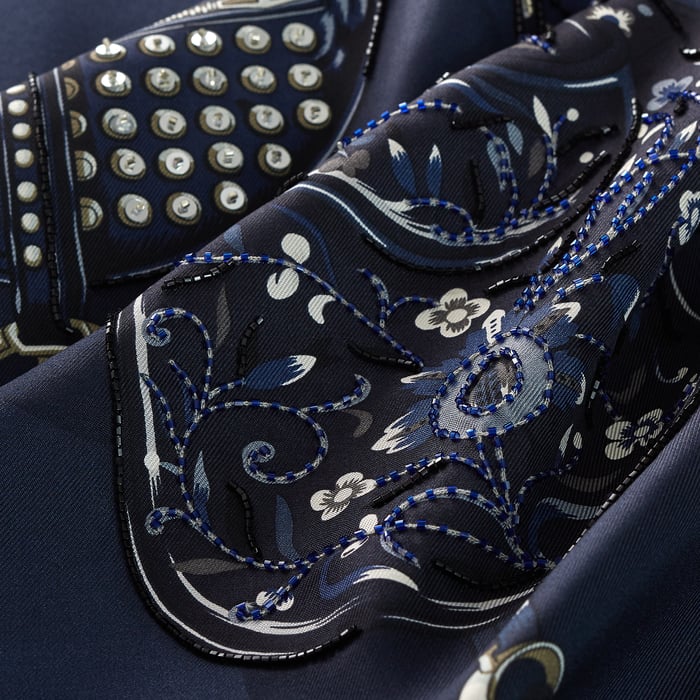 Tous En Selle Exceptional Embroidered Scarf 90