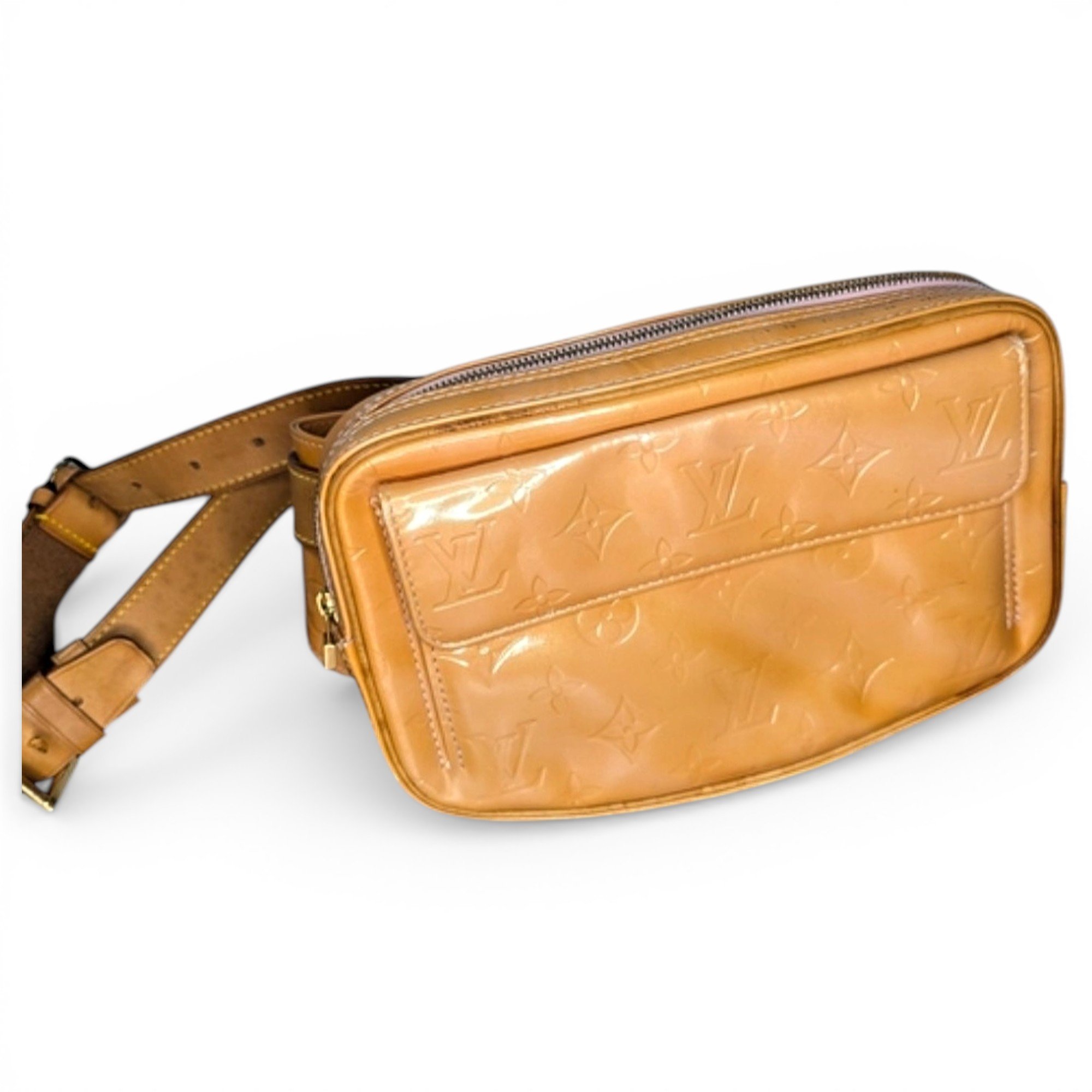 Bum Bag / Sac Ceinture patent leather handbag