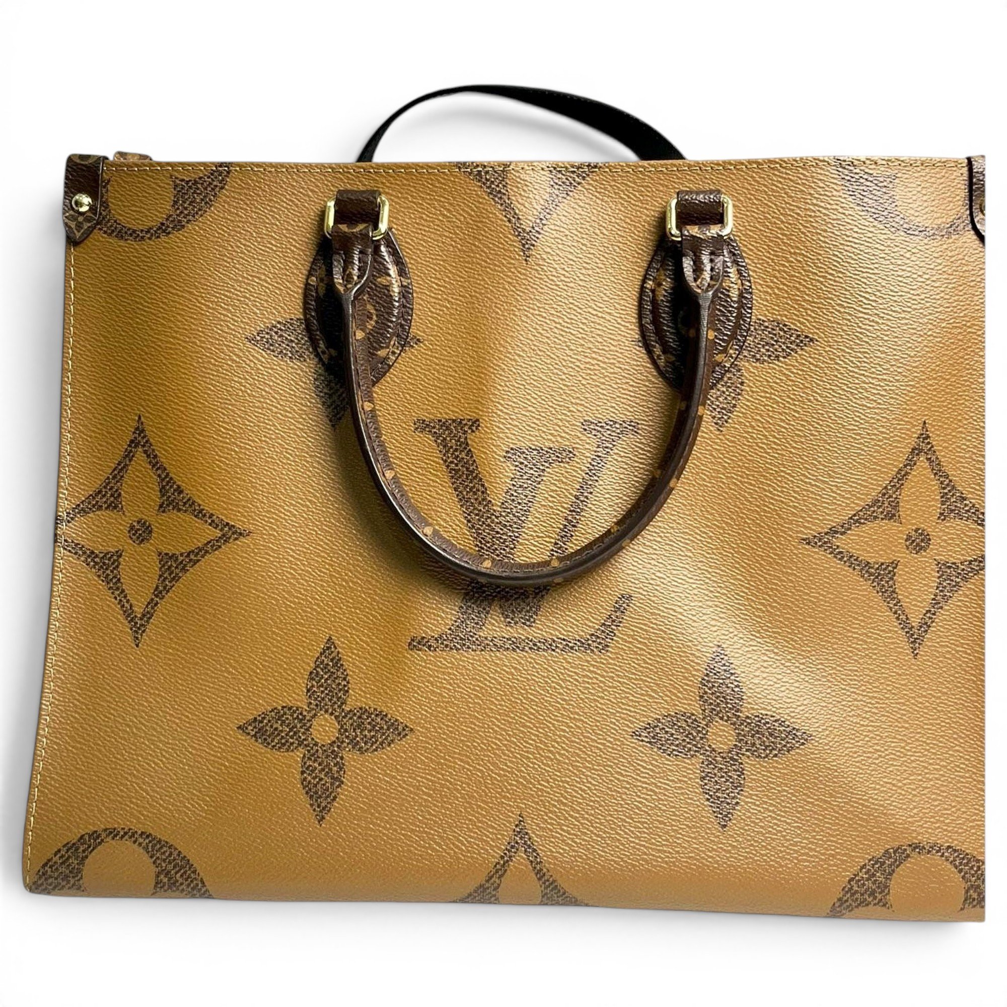 Onthego leather handbag