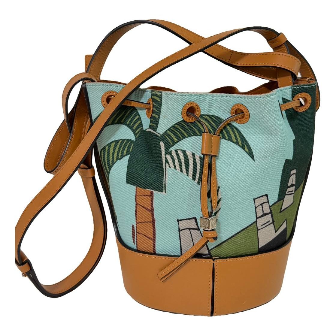 Balloon leather handbag
