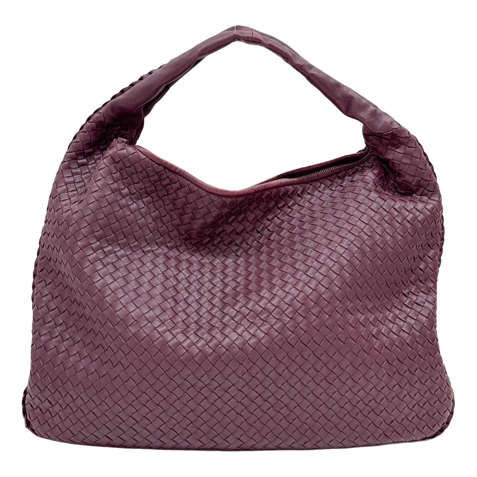 Veneta leather handbag