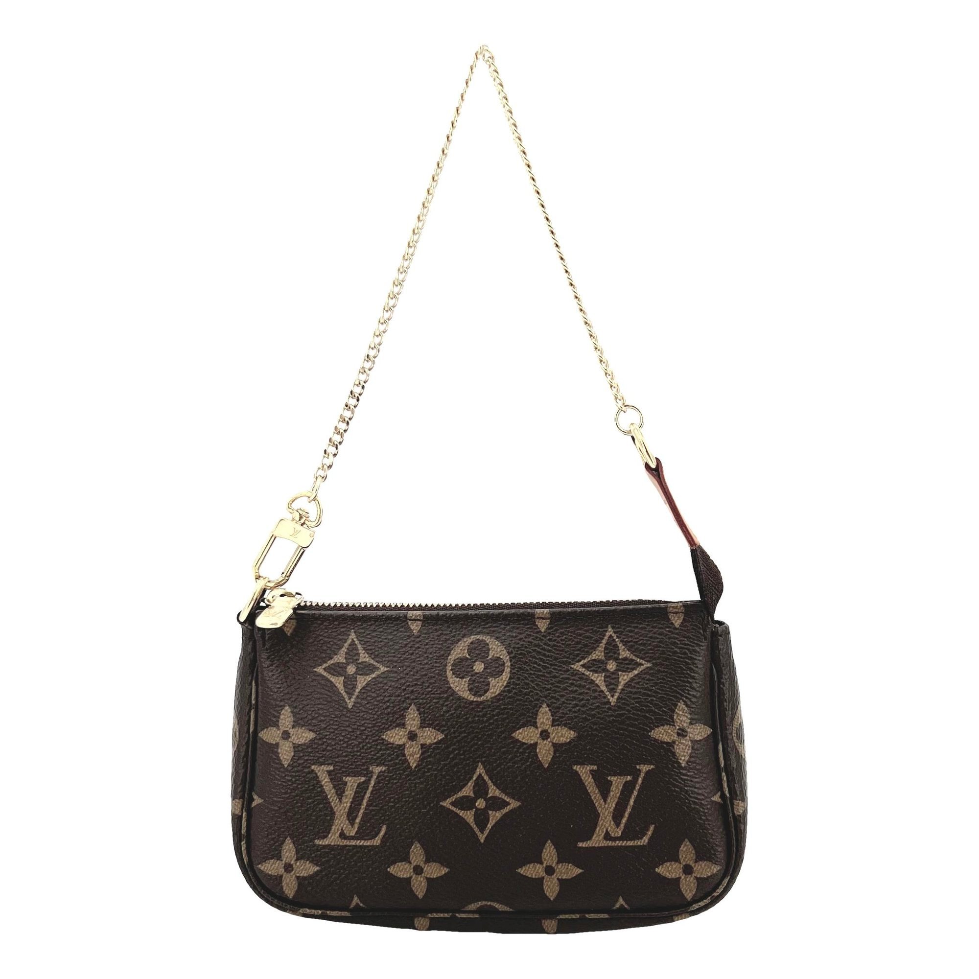 Pochette Accessoire handbag