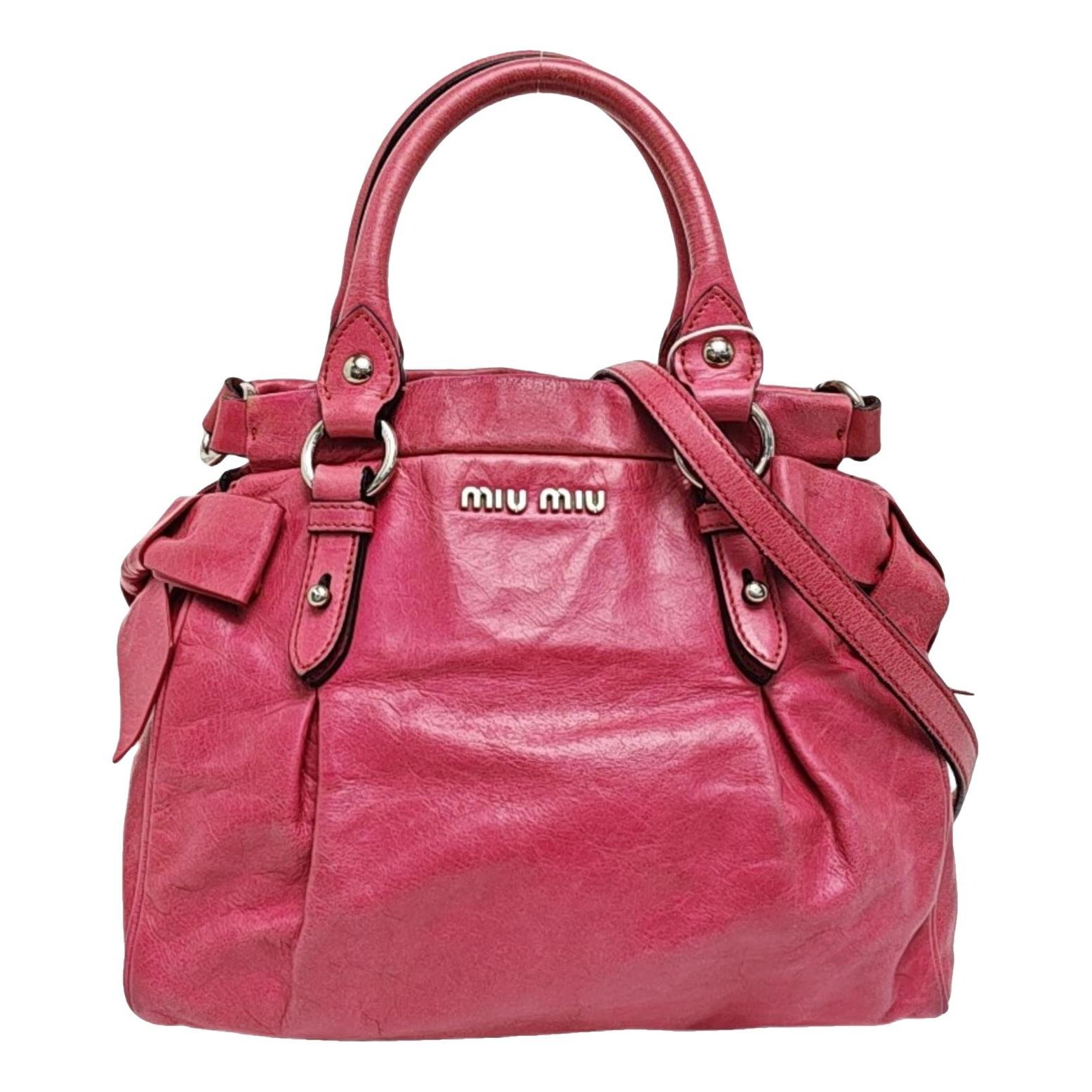 Vitello leather crossbody bag