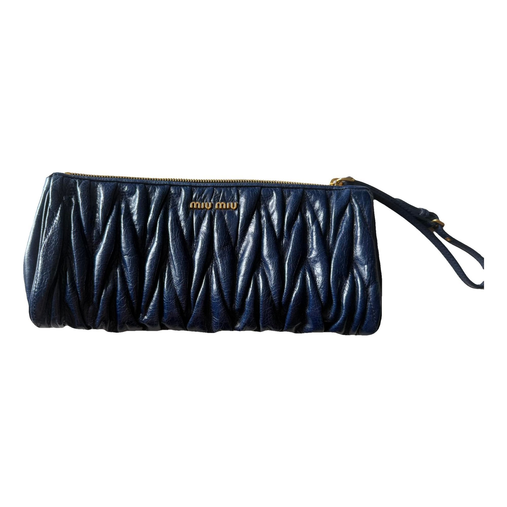 Matelassé leather handbag