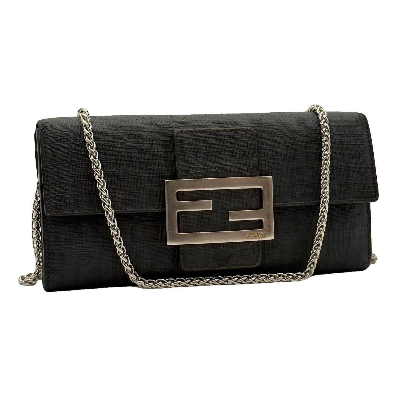 Baguette leather crossbody bag