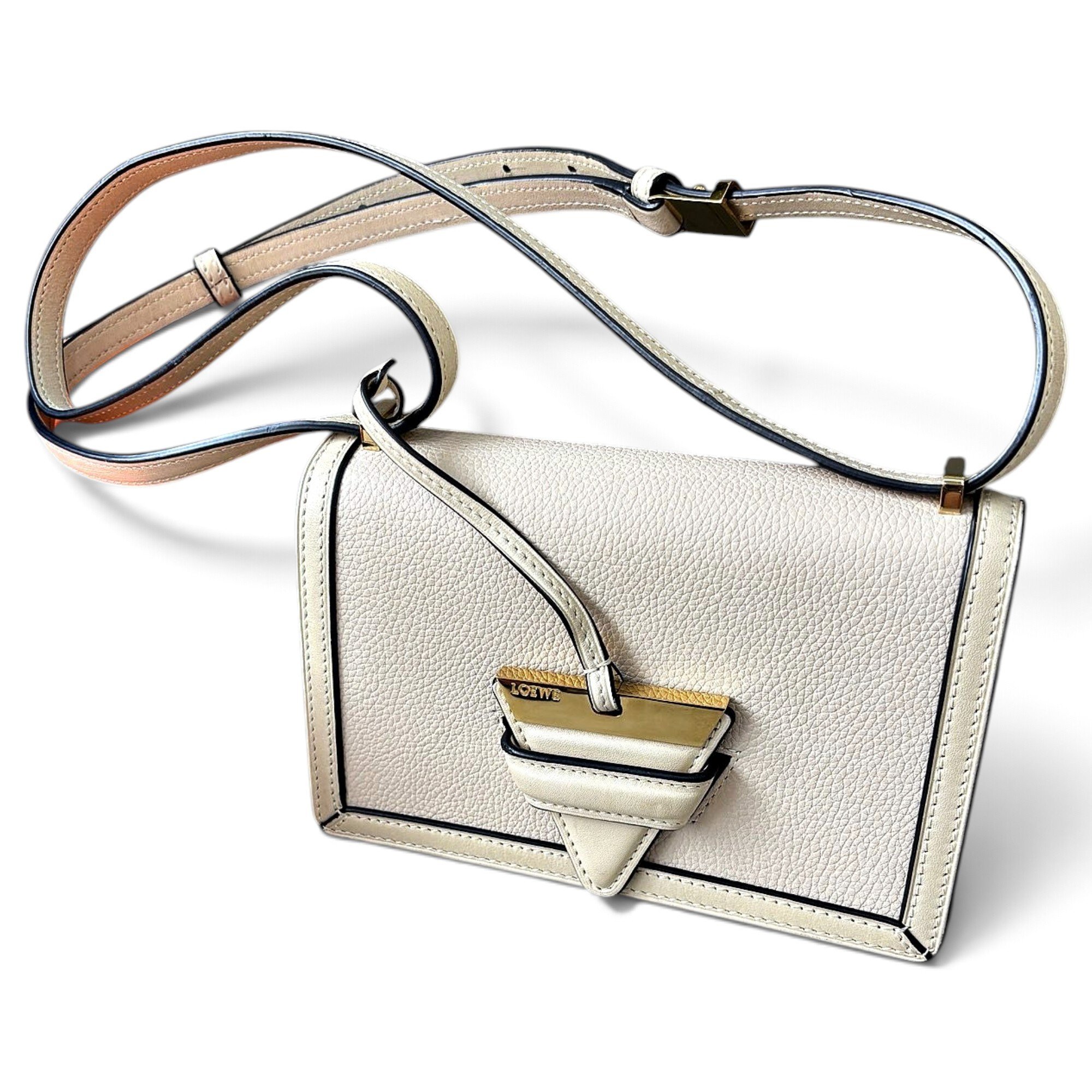 Barcelona leather crossbody bag