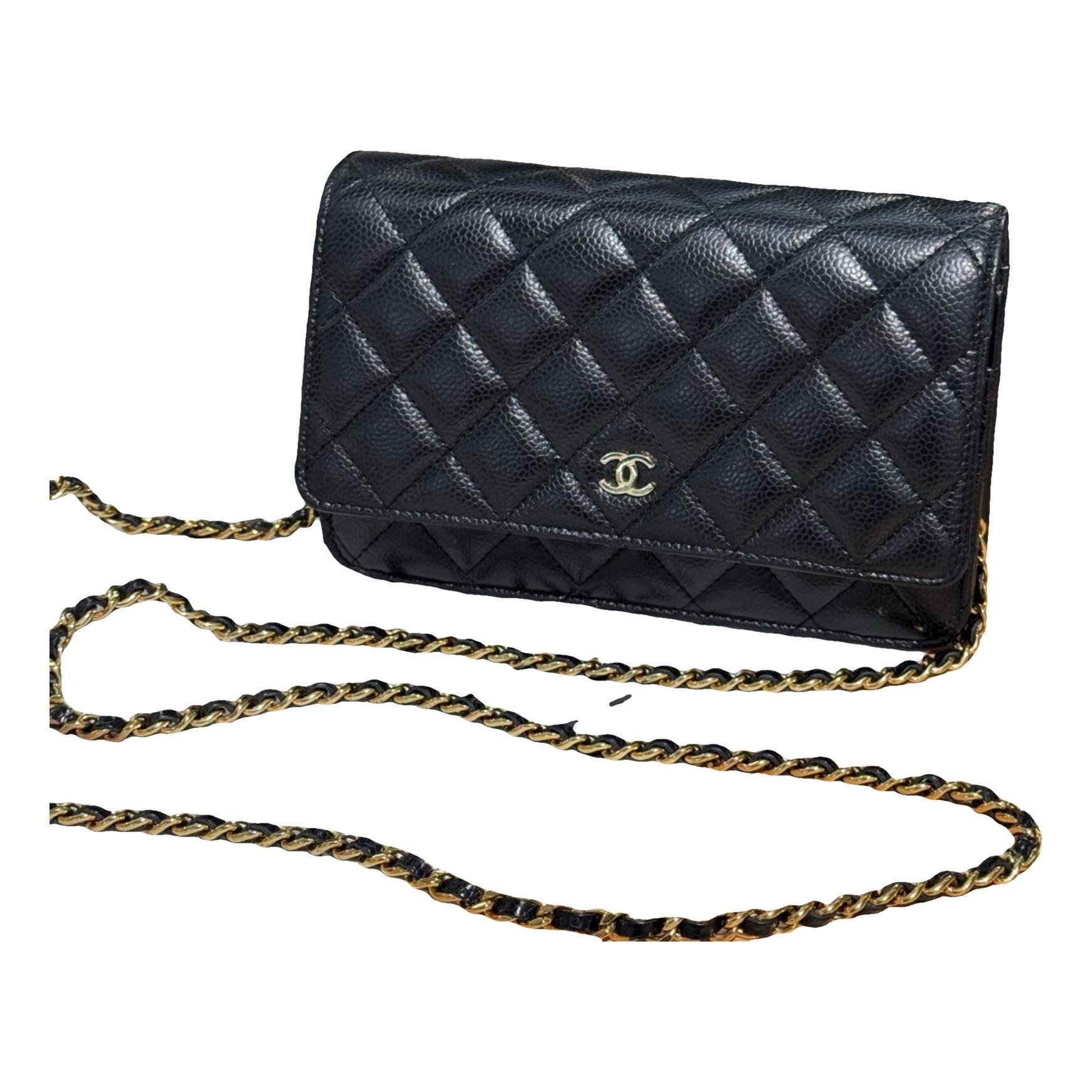 Wallet On Chain Timeless/Classique leather crossbody bag