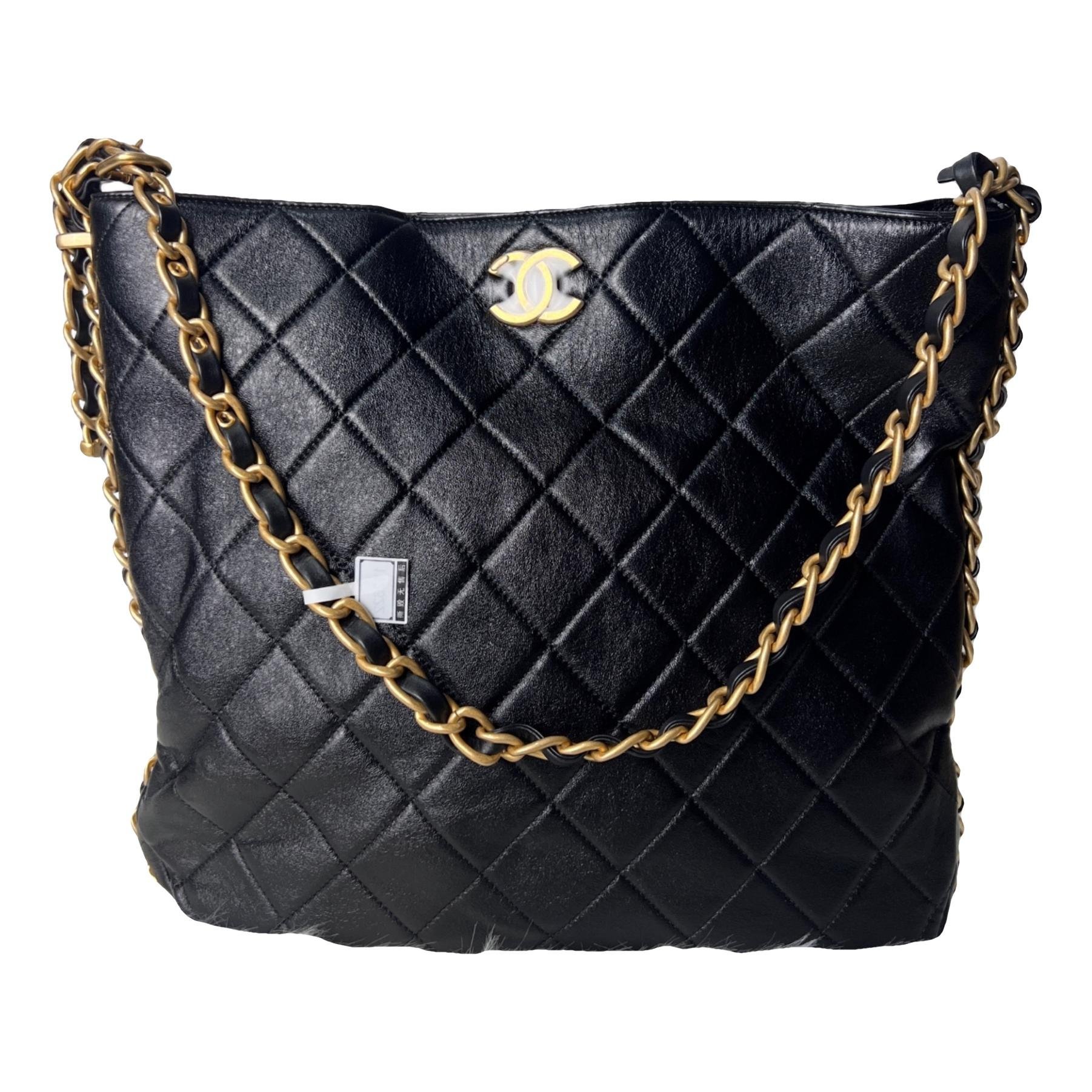 Classic CC Shopping leather tote