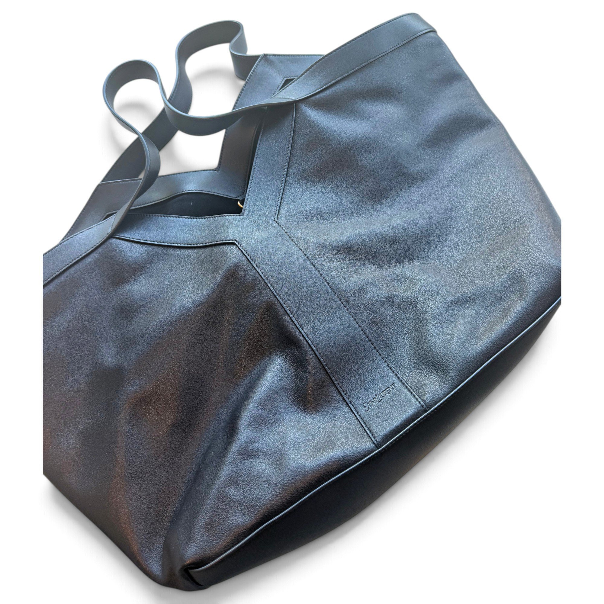 Leather tote