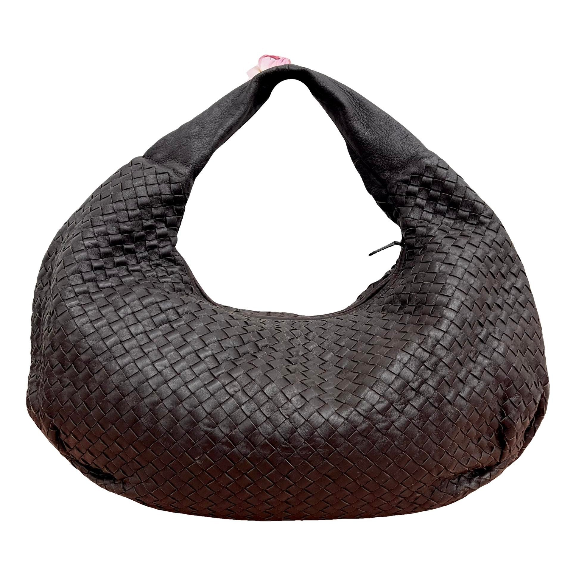Veneta leather handbag