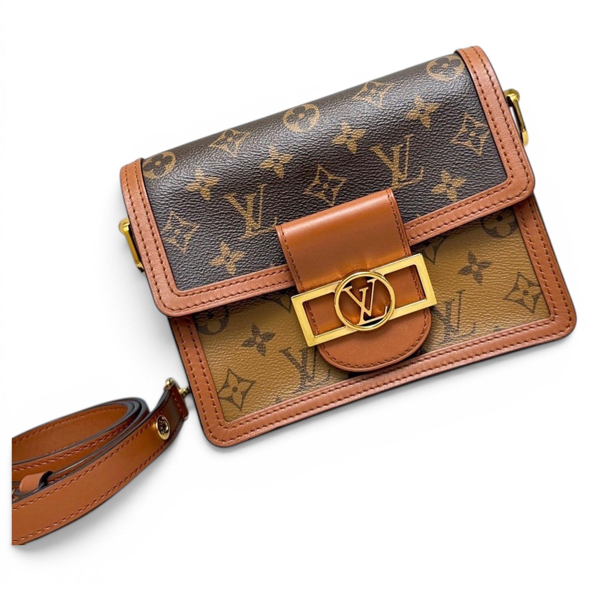 Dauphine leather handbag