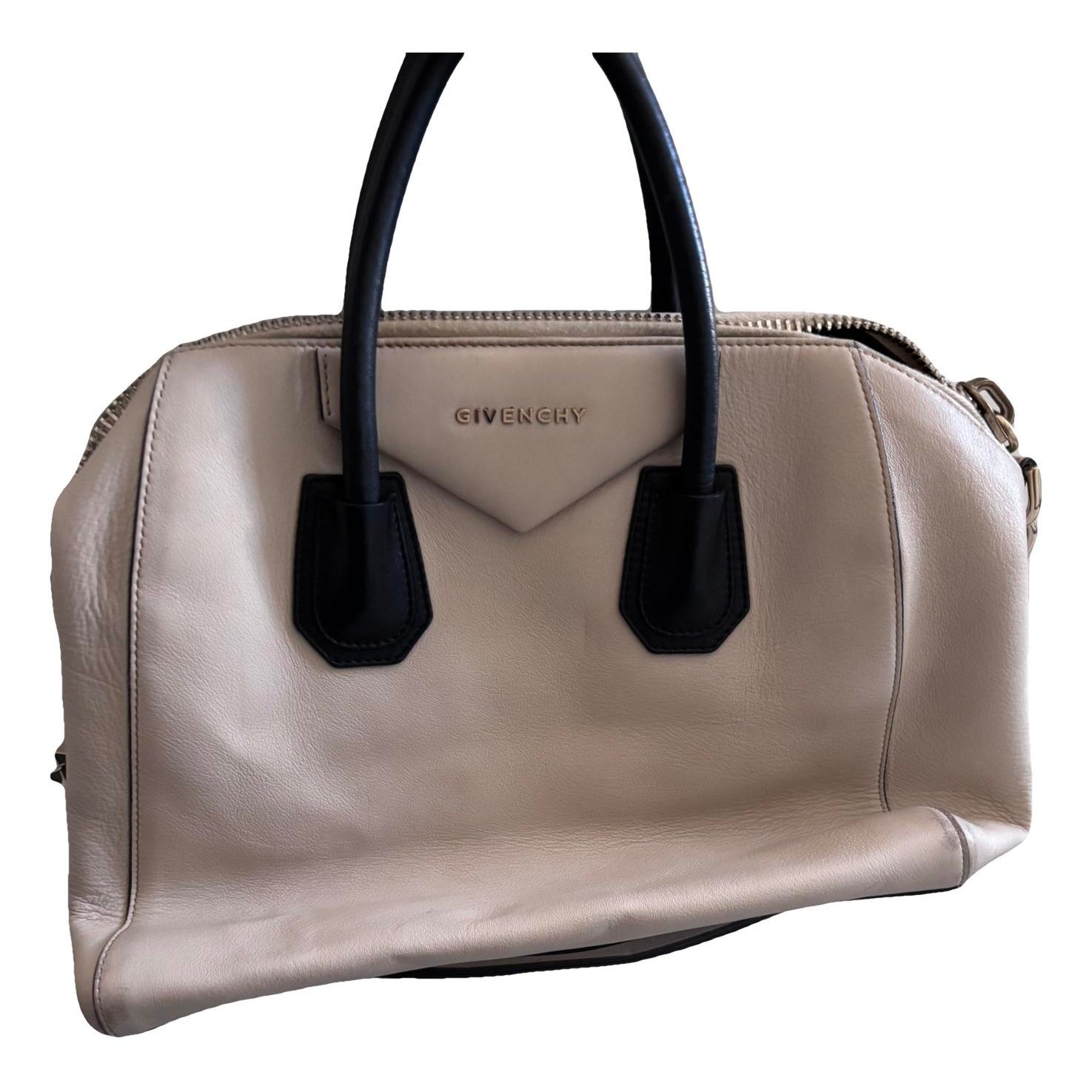 Antigona leather handbag