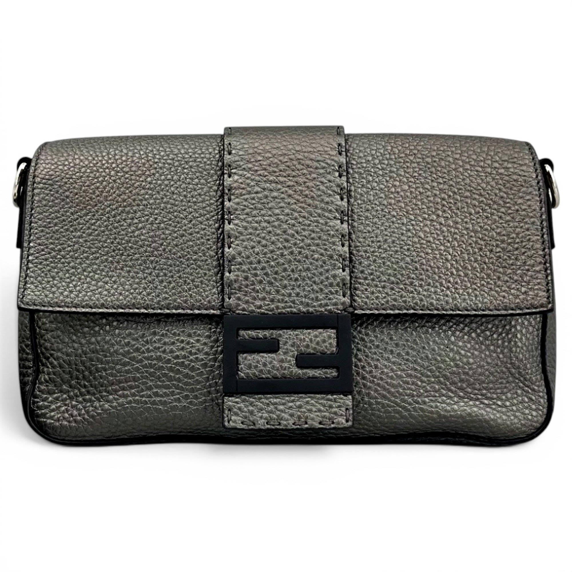 Baguette leather handbag