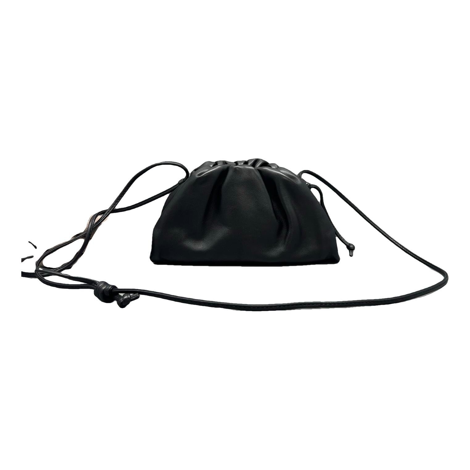 Pouch leather handbag