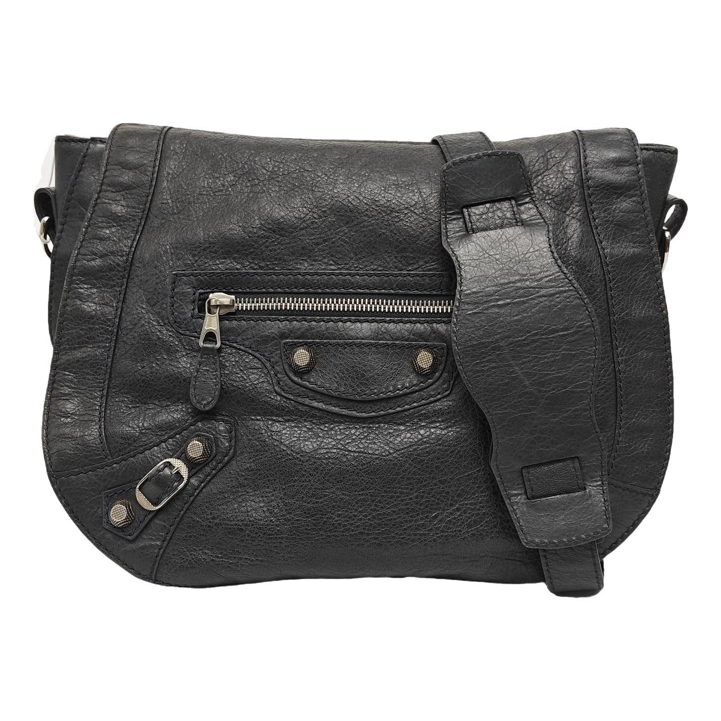 Neo Classic leather handbag