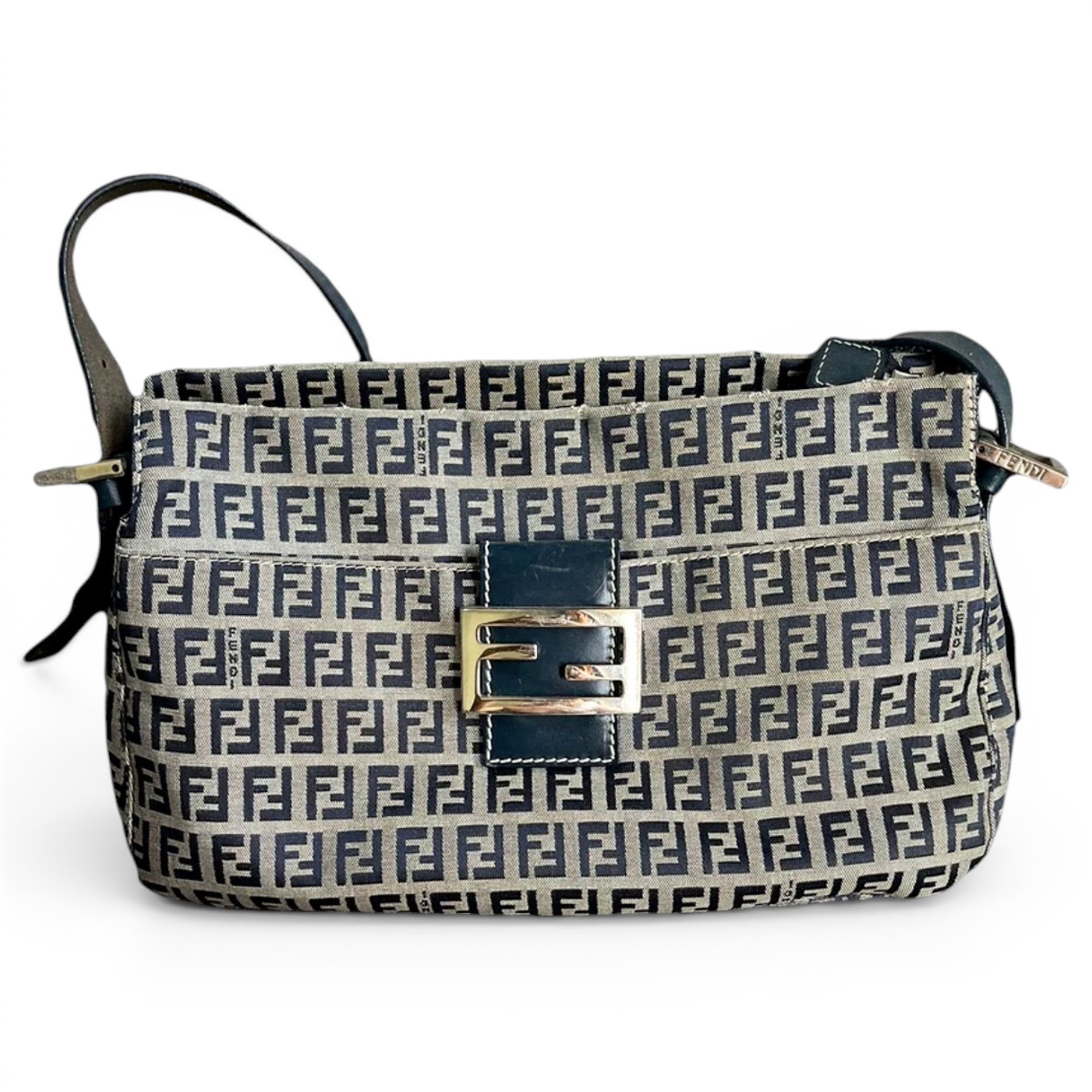 Baguette cloth handbag