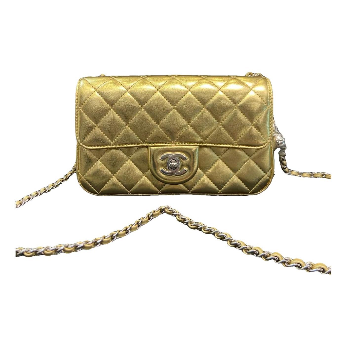 Timeless/Classique leather crossbody bag