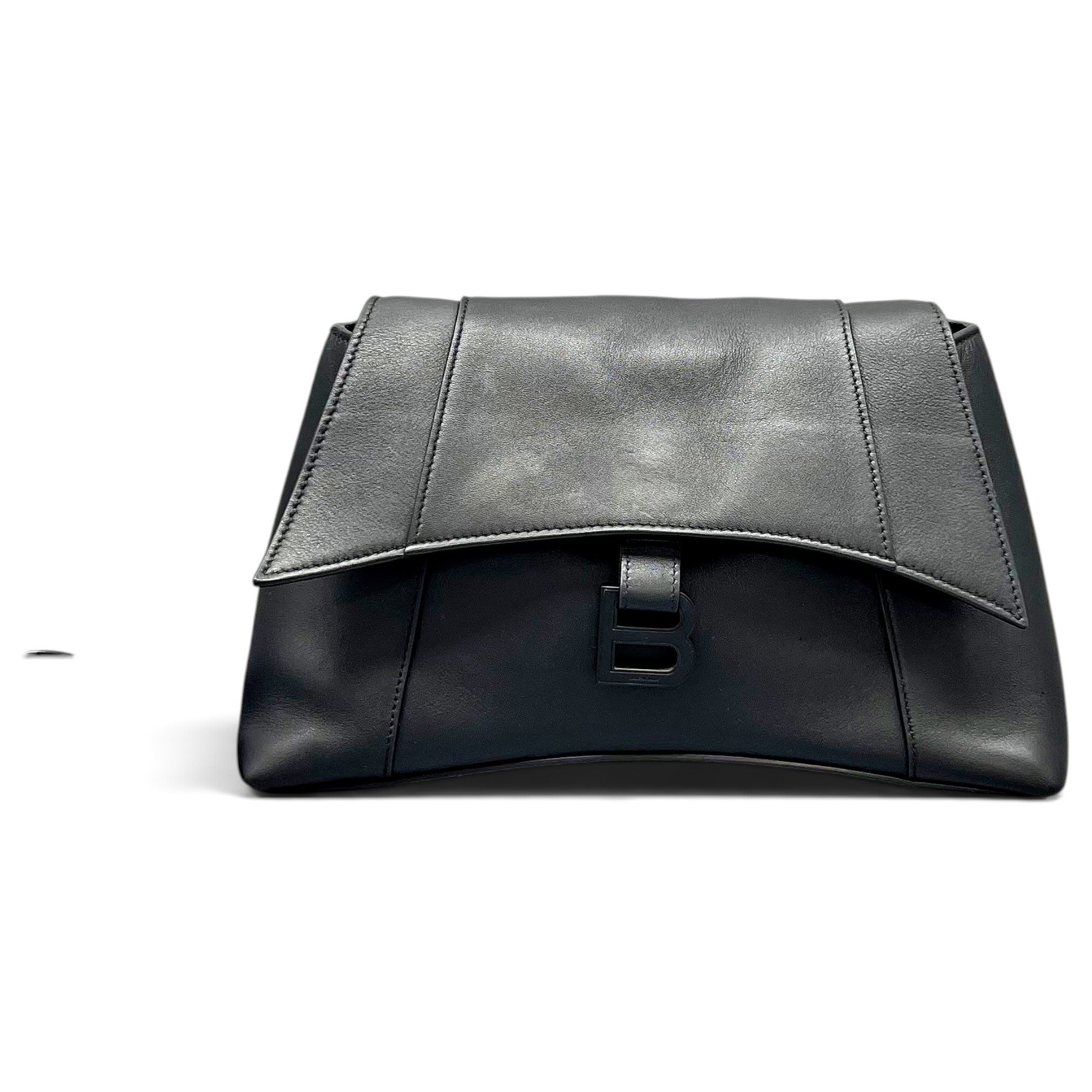 Crush leather handbag