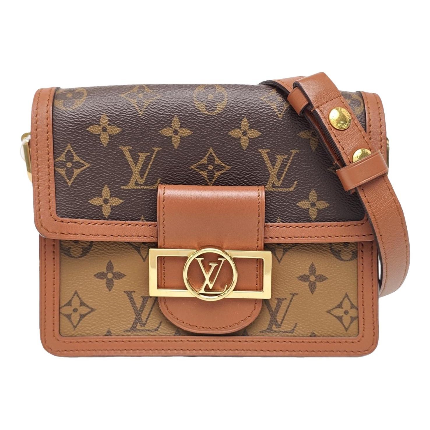 Dauphine leather handbag