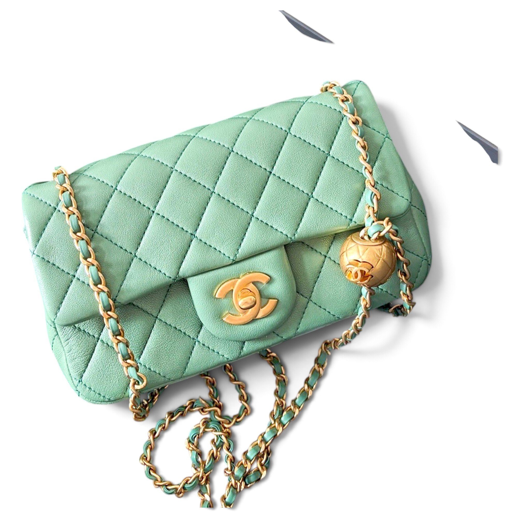 Timeless/Classique leather crossbody bag