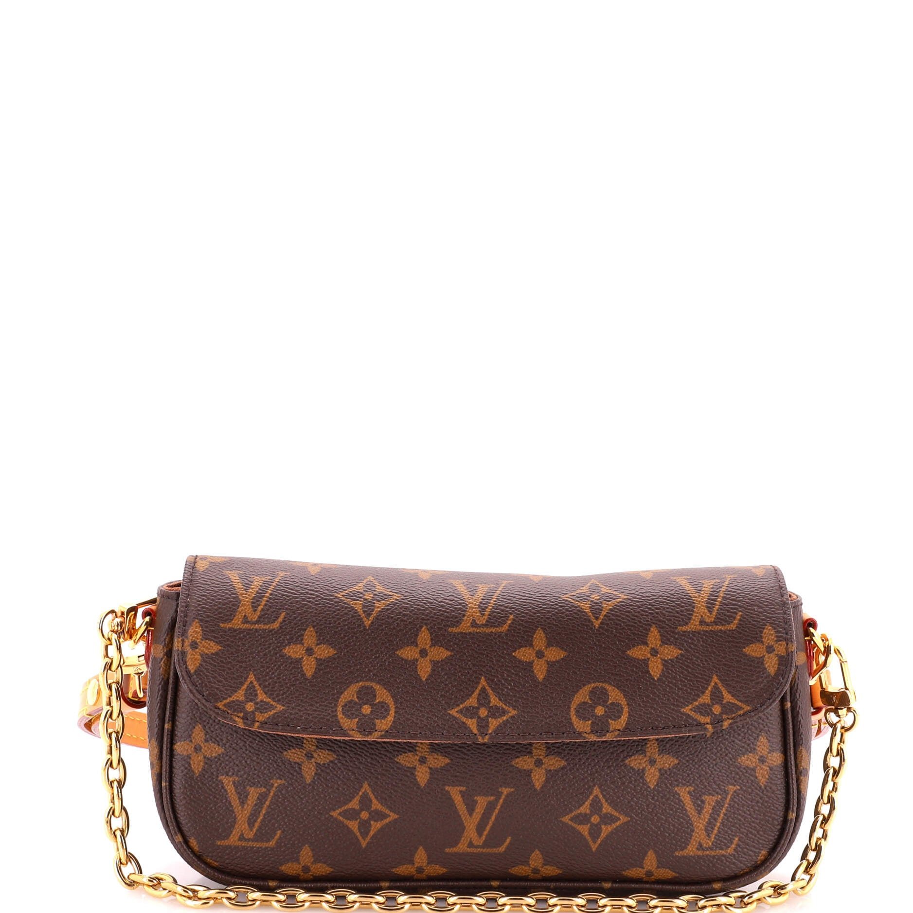 Ivy Wallet on Chain Monogram Canvas