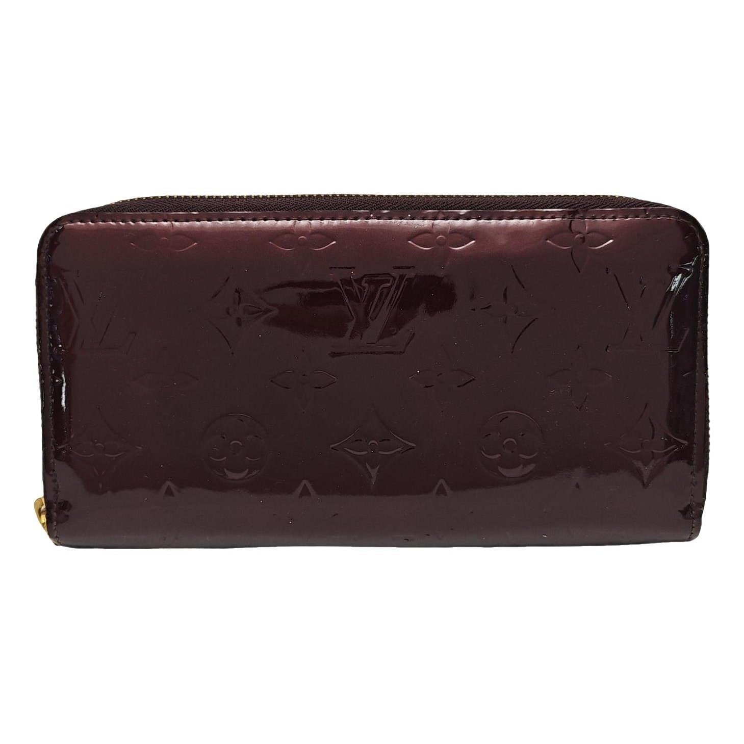 Patent leather handbag