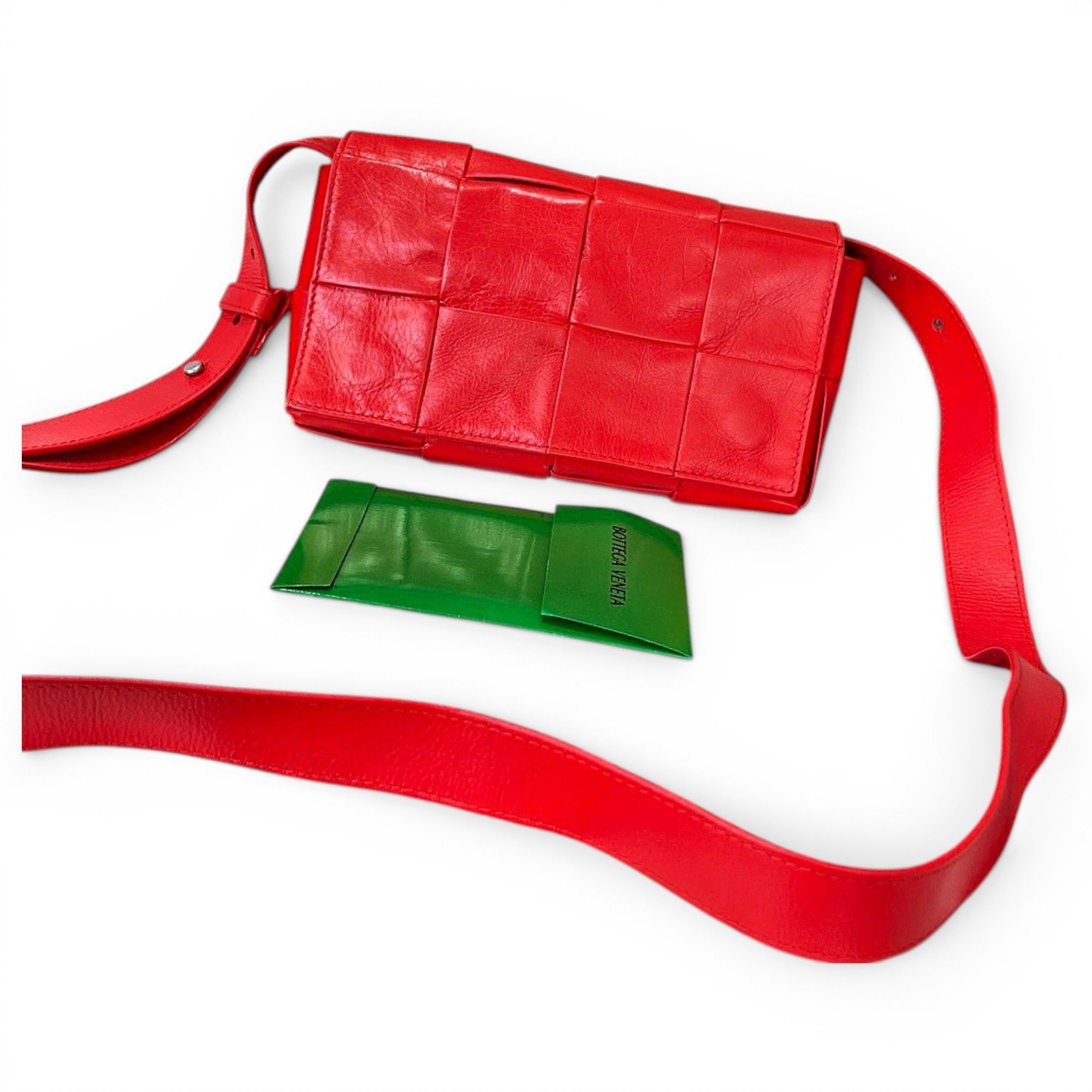 Cassette leather handbag