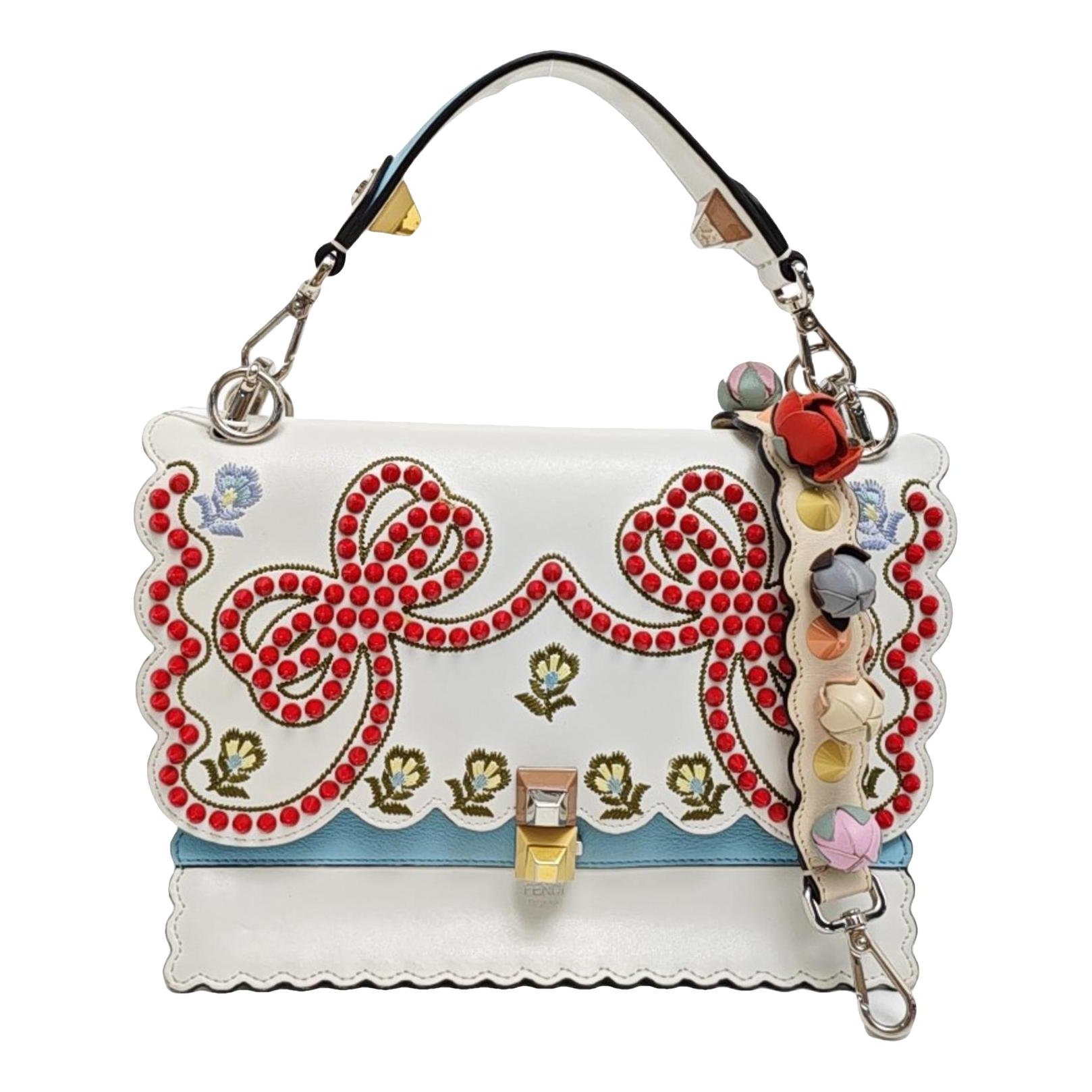 Kan I Logo leather handbag