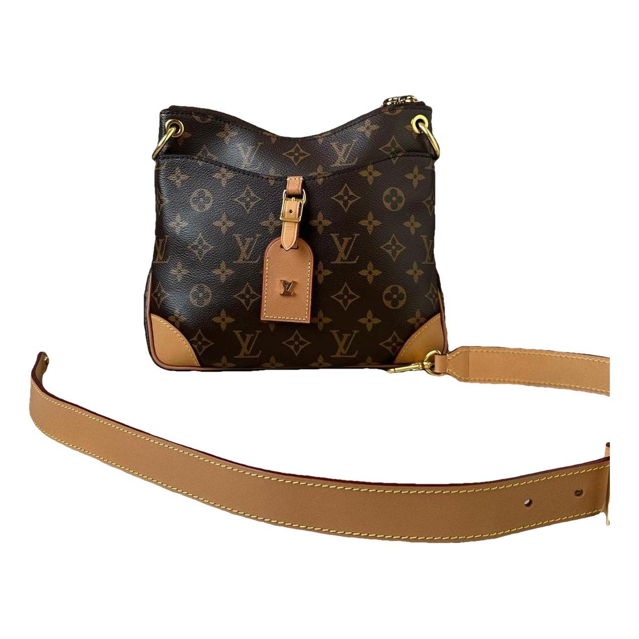 Leather crossbody bag