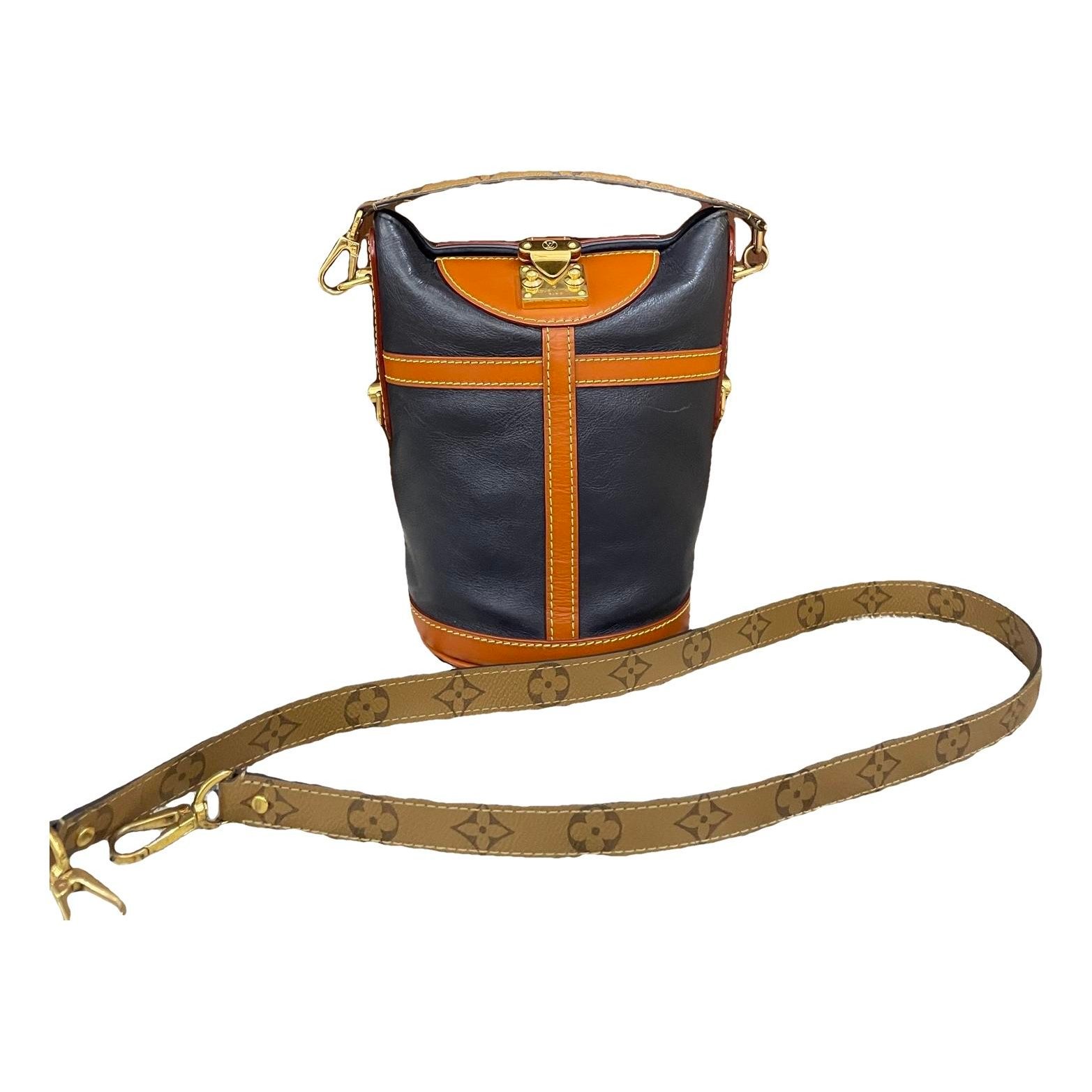 Duffle leather handbag