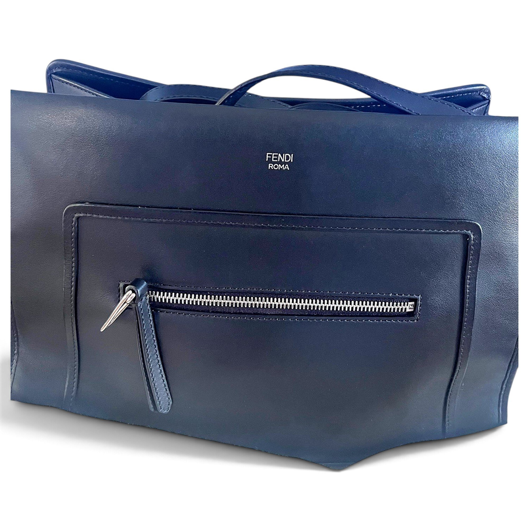 Runaway leather handbag