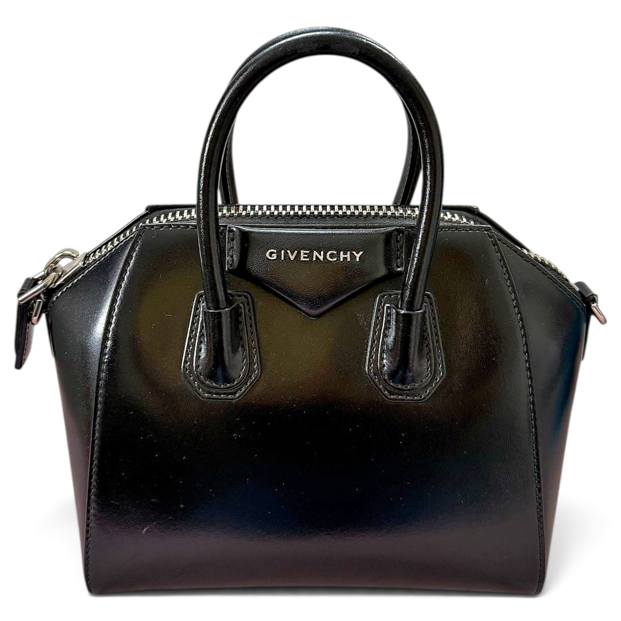 Antigona leather handbag