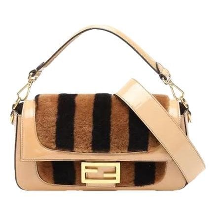 Baguette patent leather handbag