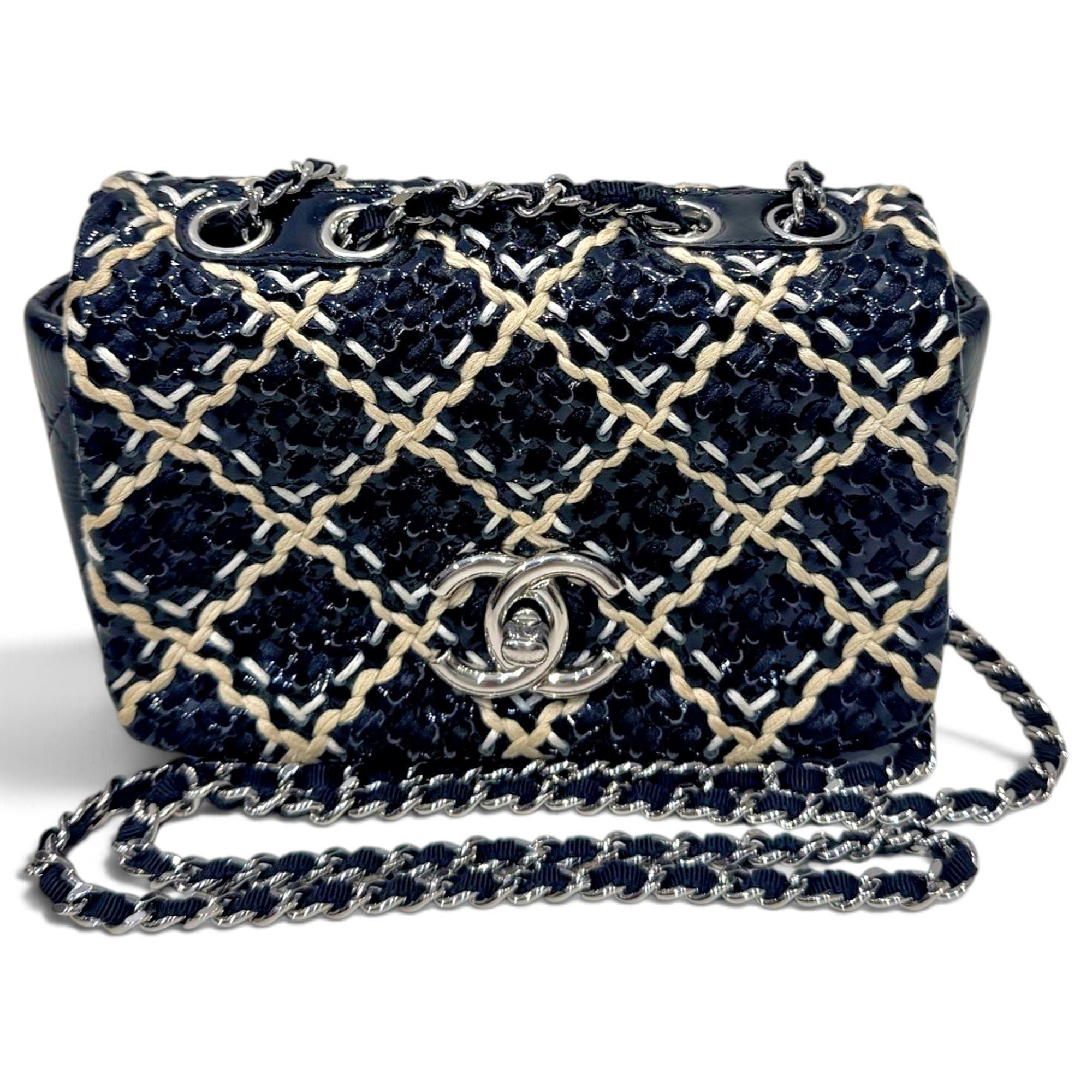 Timeless/Classique patent leather crossbody bag