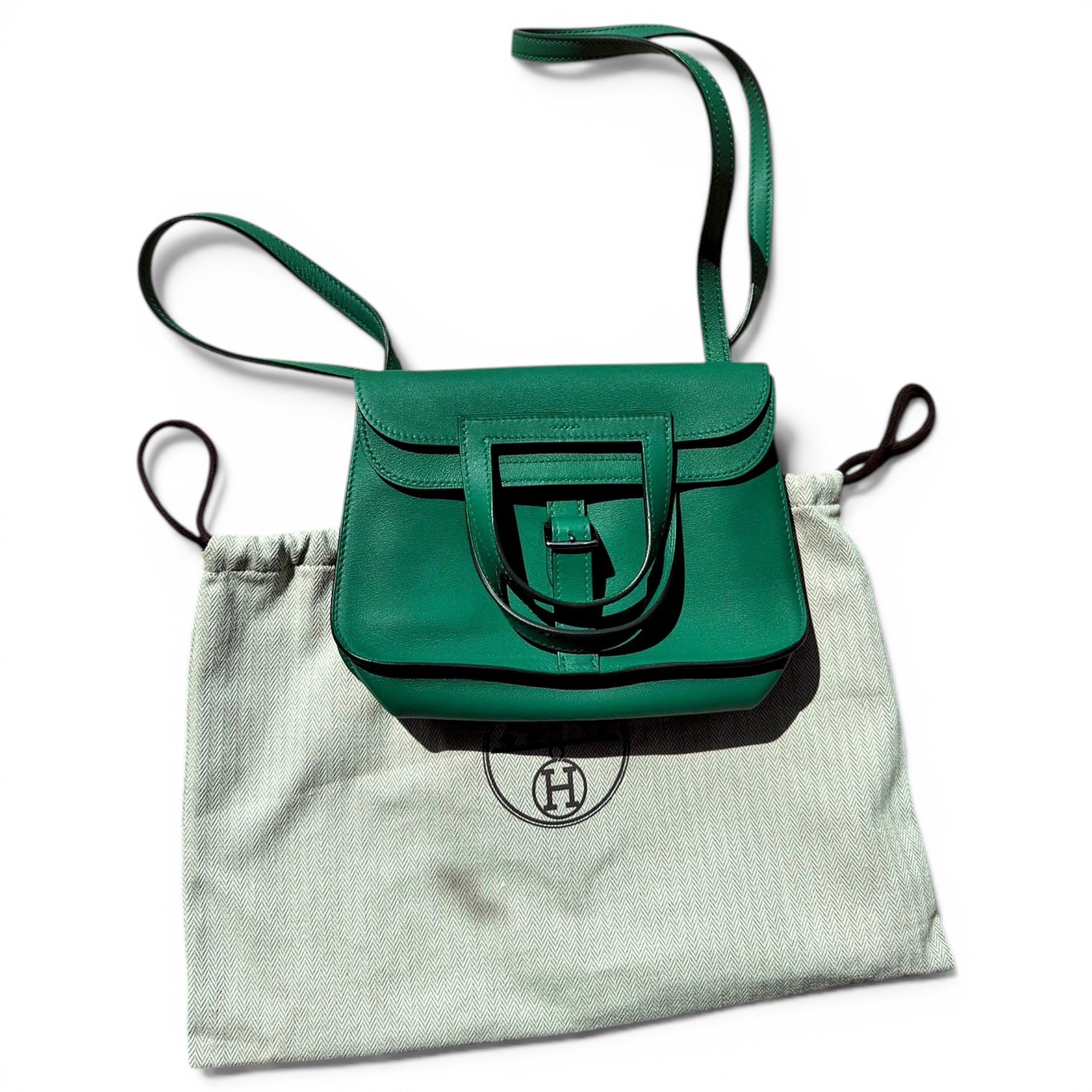 Halzan leather handbag