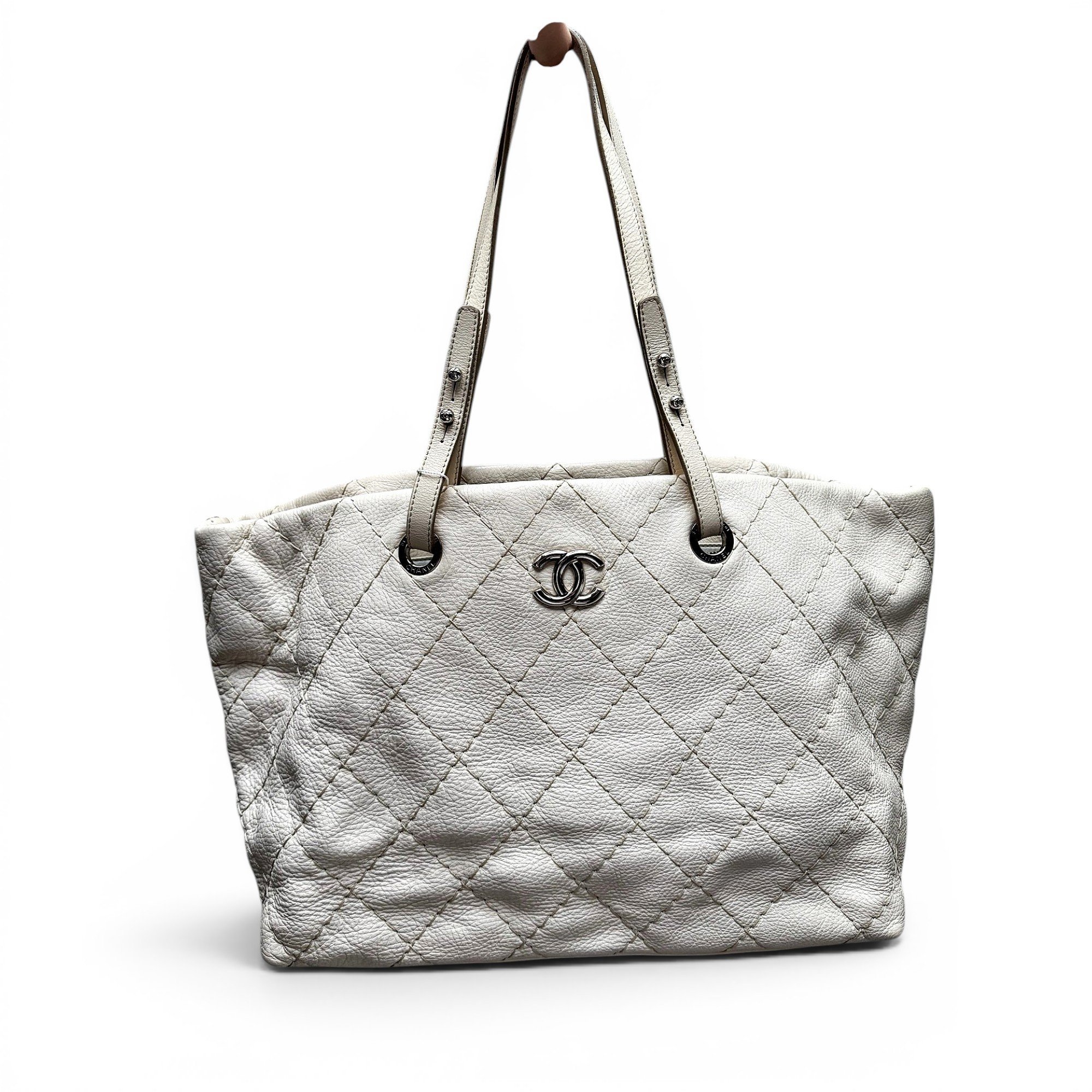 Leather tote
