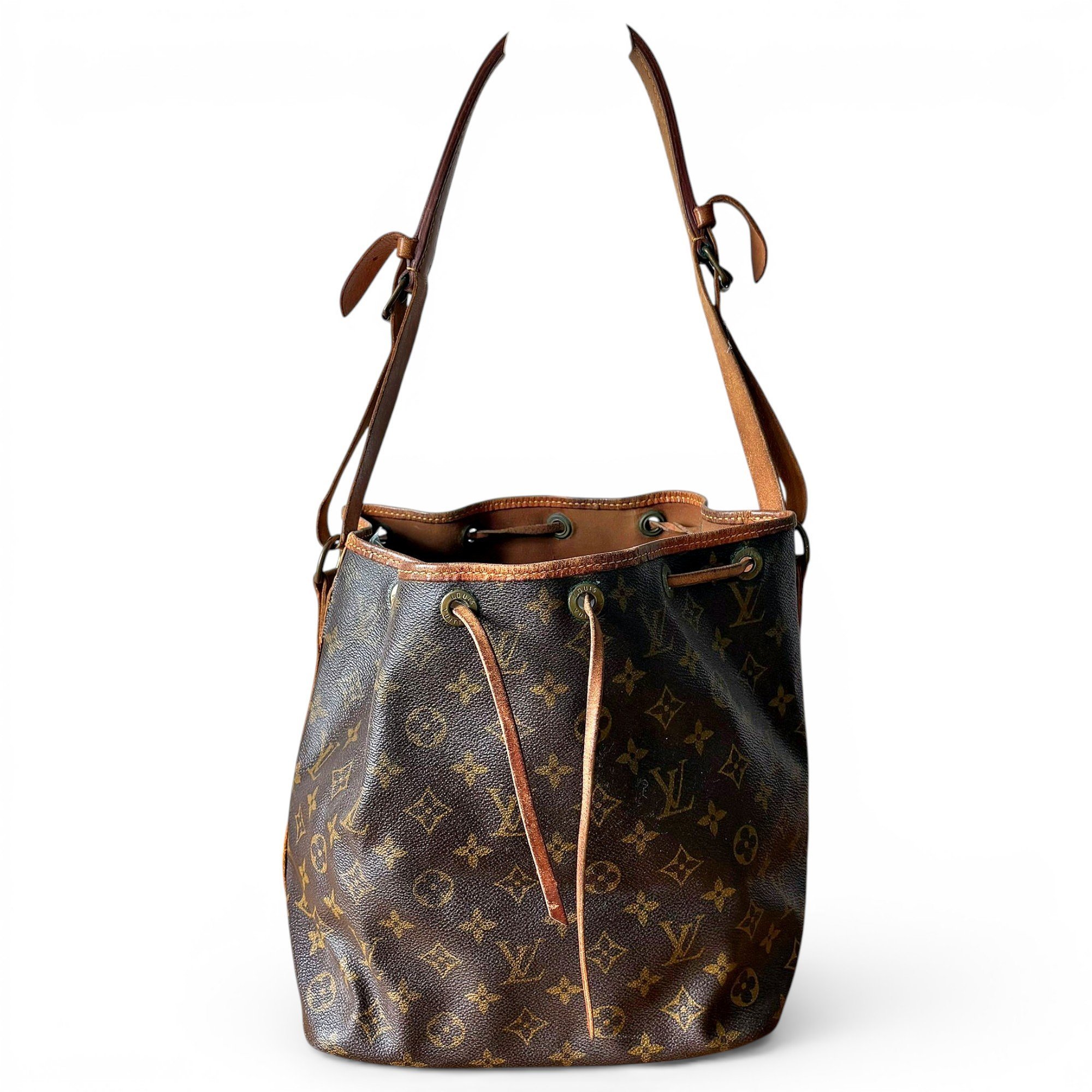 Noé leather handbag